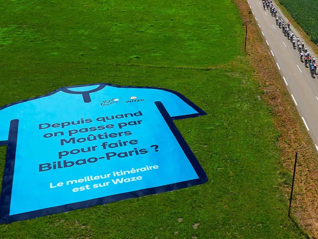LE DÉ-TOUR DE FRANCE